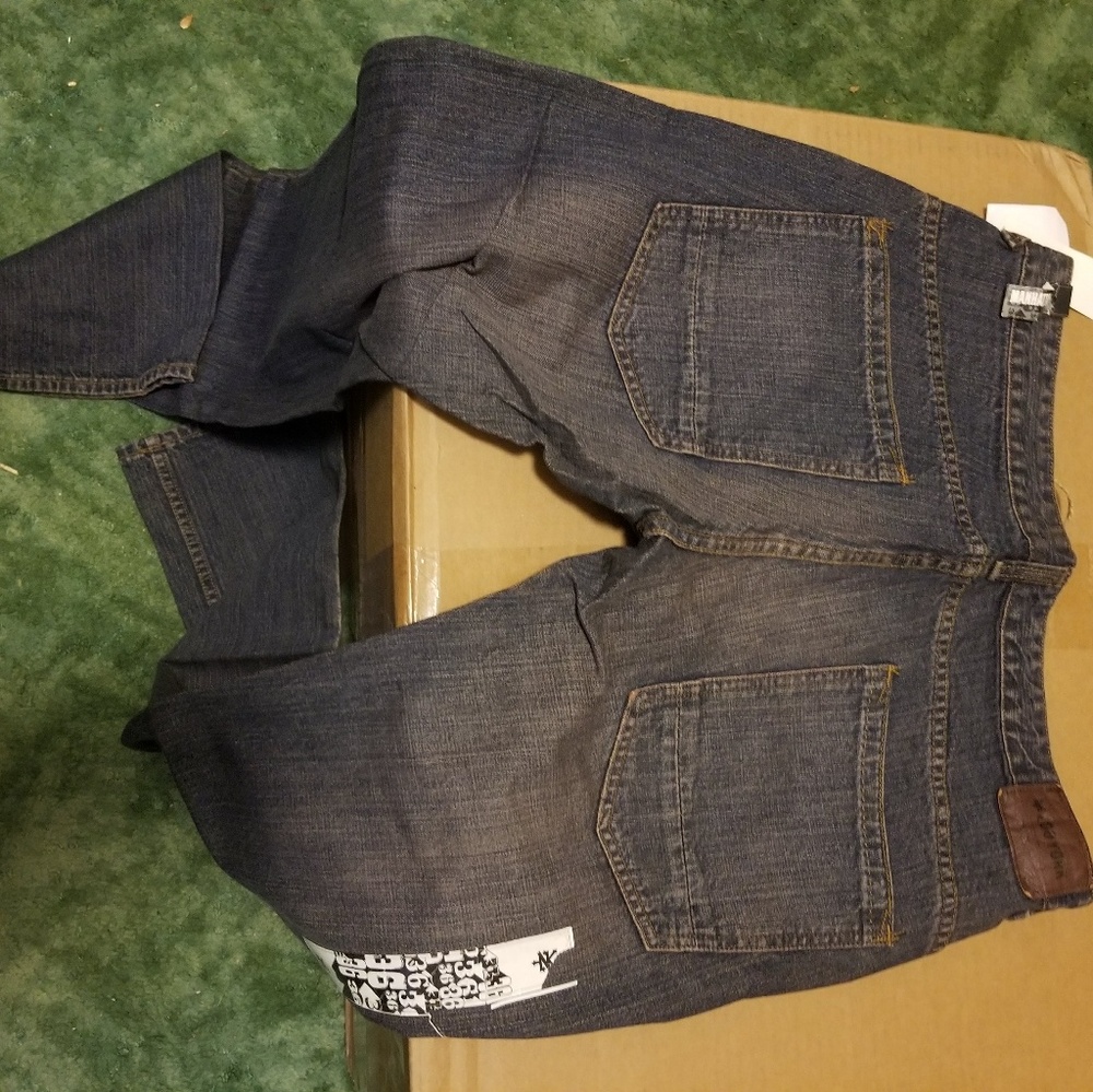 Jeans - Picture 2 of 3